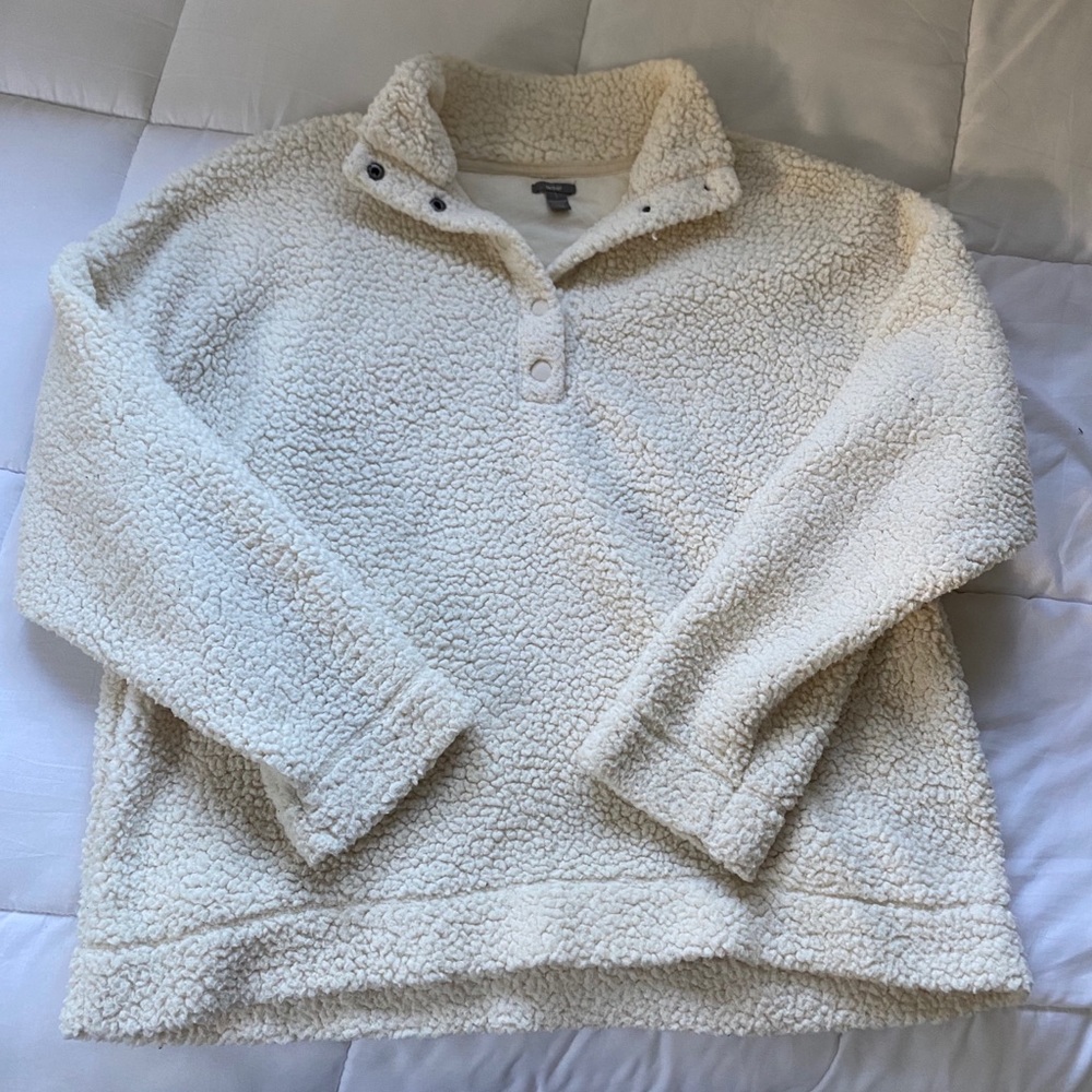 Aerie button sherpa
